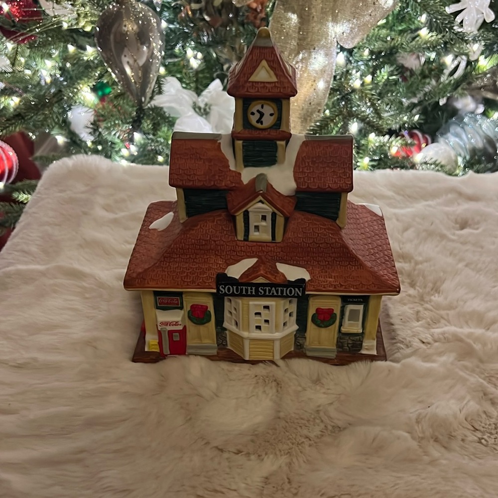 Coca Cola South Station Christmas edition 1997.